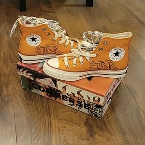 Converse Womans sz 7/Men's sz 5, Come Tees Star Path High Tops, NIB